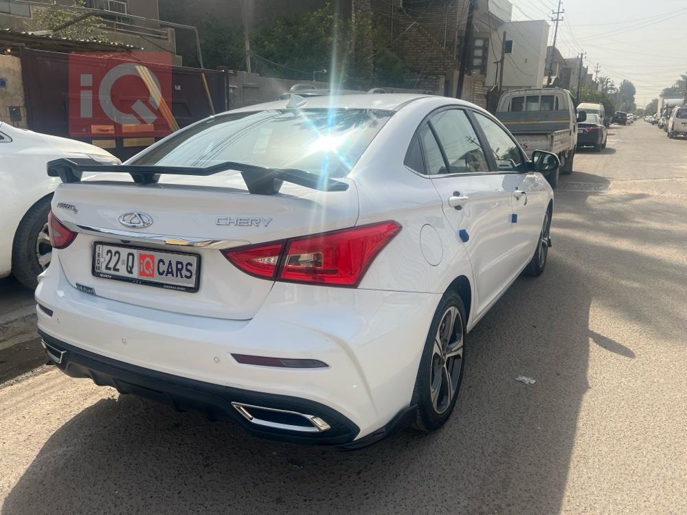 شيري أريزو 5